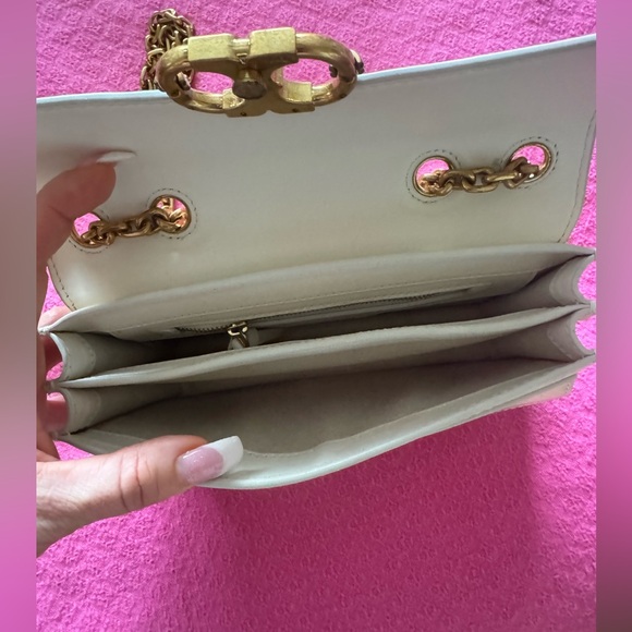 Tory Burch Gemini Link Chain Crossbody Bag- cream - Picture 6 of 7
